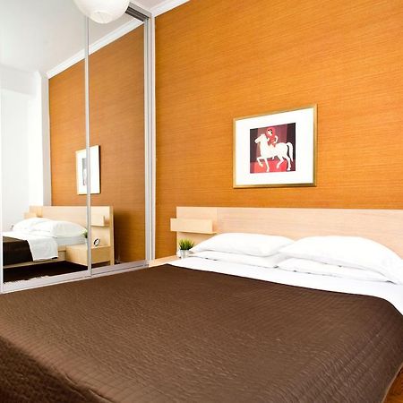 Kallimarmaro Apartment アテネ エクステリア 写真