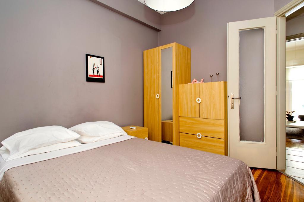 Kallimarmaro Apartment アテネ エクステリア 写真